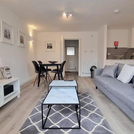 Roomspace Serviced Apartments - Kew Bridge Court 런던 외부 사진