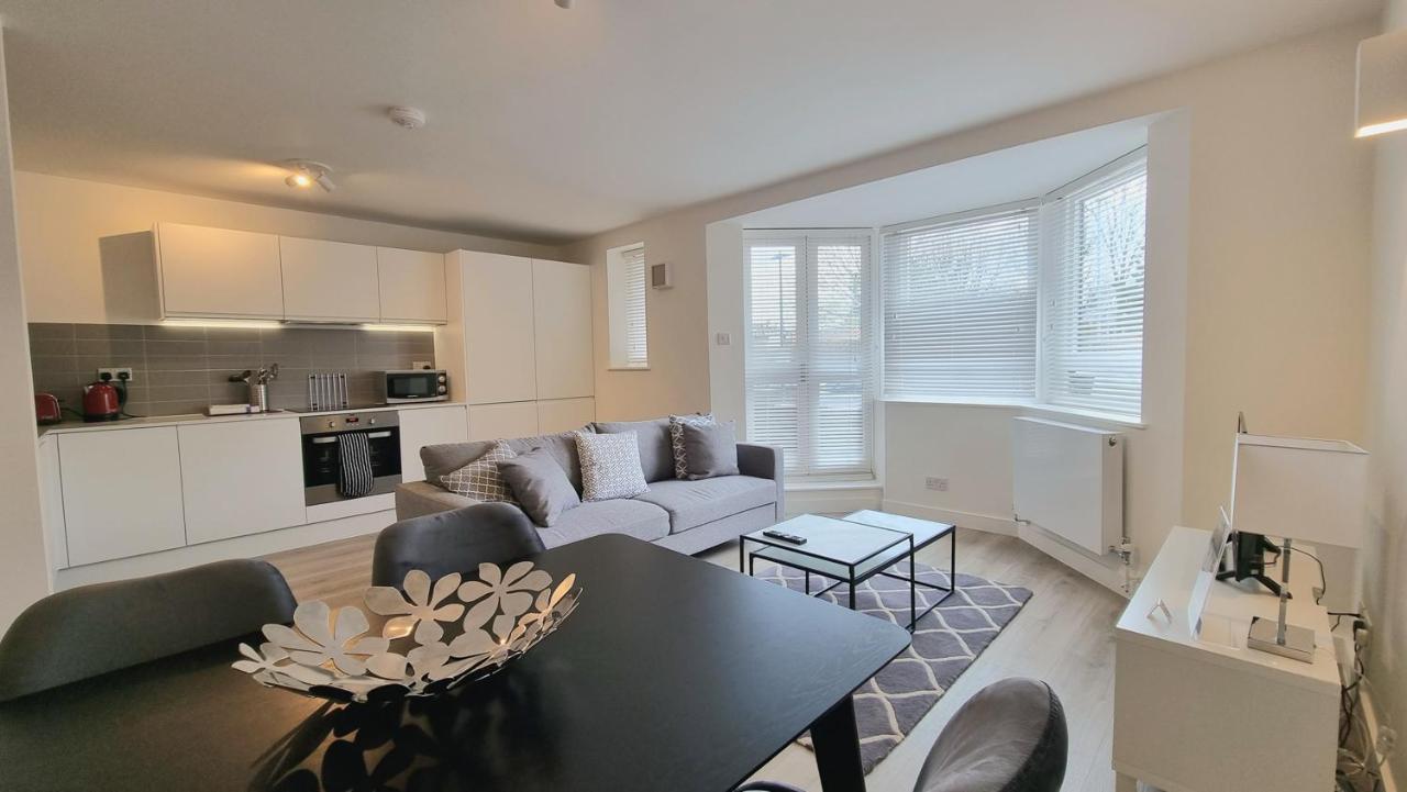 Roomspace Serviced Apartments - Kew Bridge Court 런던 외부 사진